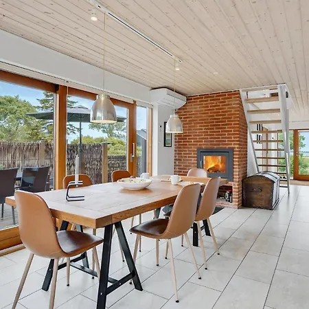 בית נופש Hus 16 *