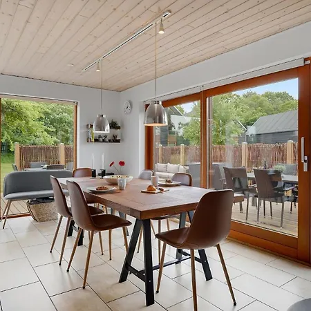 Hus 16 Holiday home *