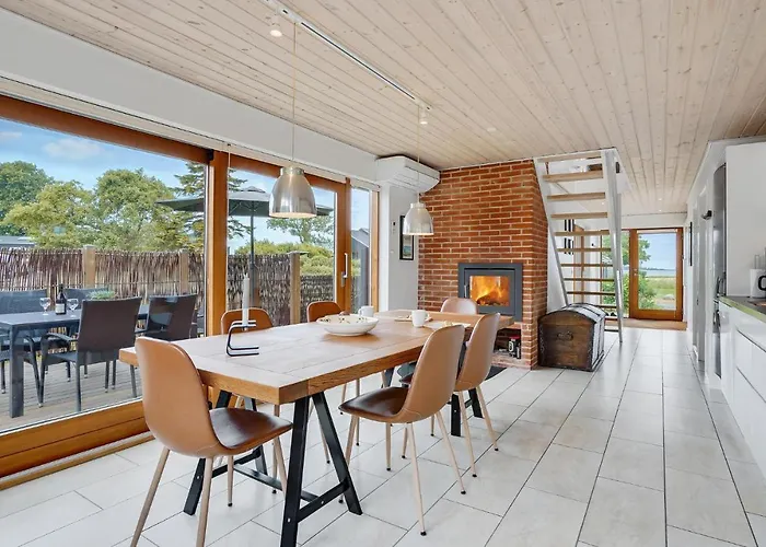 Holiday home Hus 16 *