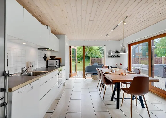 Hus 16 Holiday home *