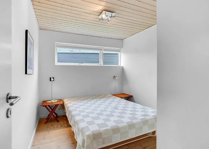 Hus 16 Holiday home